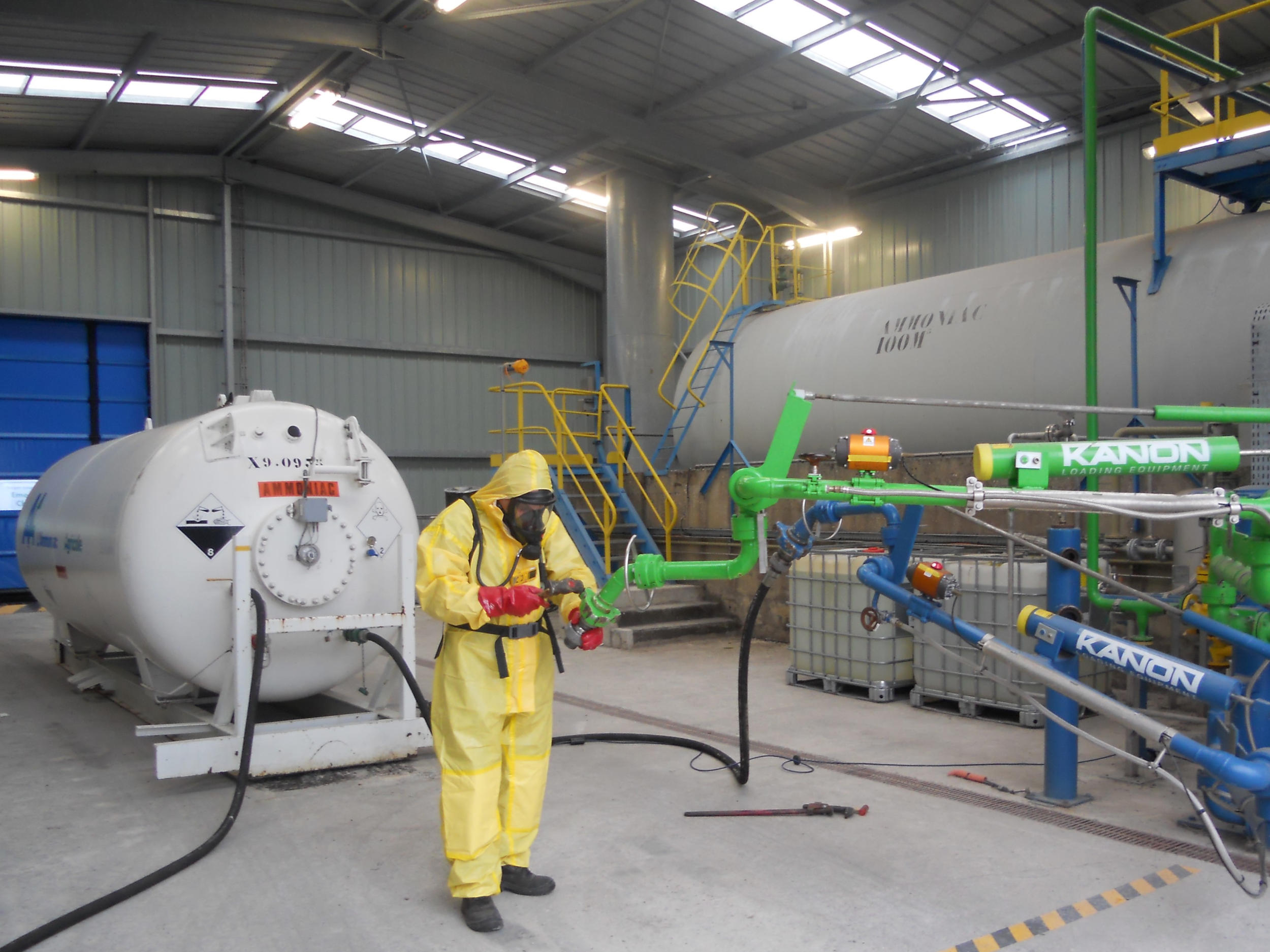 Vidange, transfert, recompression, neutralisation d'ammoniac par CURIUM